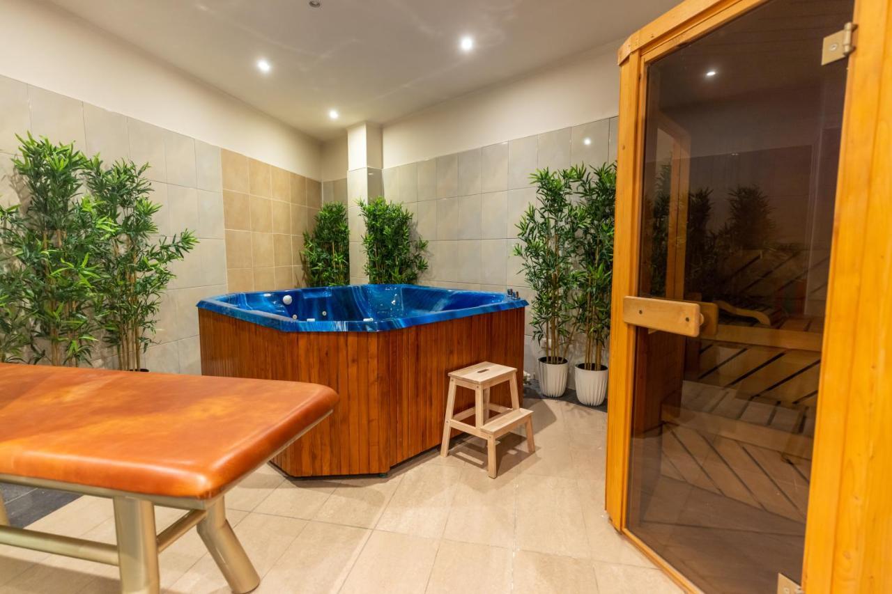 Expocenter Hotel 4*